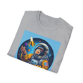 Chasing Banana To Space Unissex T-Shirt