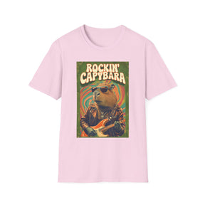 Rockin Capybara Unissex T-Shirt