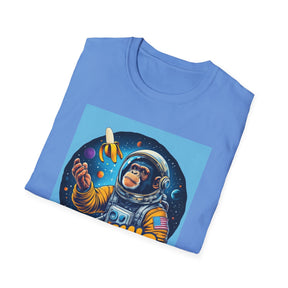 Chasing Banana To Space Unissex T-Shirt